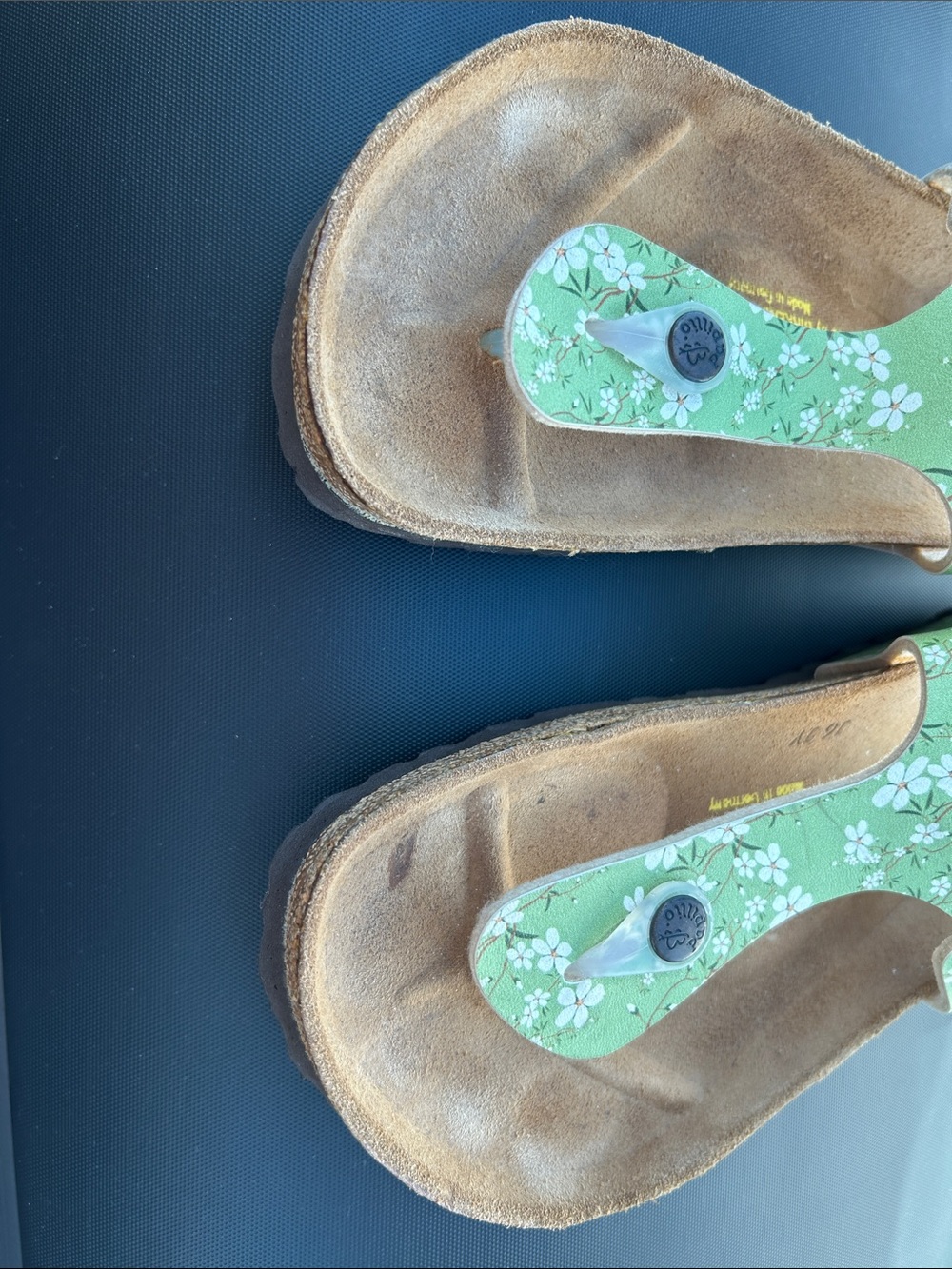 Papillio by Birkenstock Green Floral Buckle Toe-Post Sandals Women’s Size 7 - Picture 12 of 16
